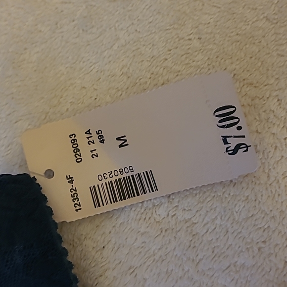 NWT lace thong panties - Picture 5 of 5